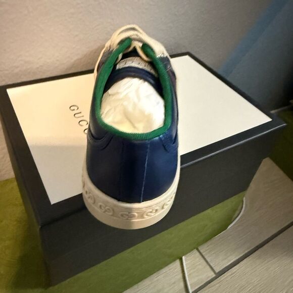 Brand new with box Gucci Kids Navy leathers sneakers size 2 - Picture 3 of 7